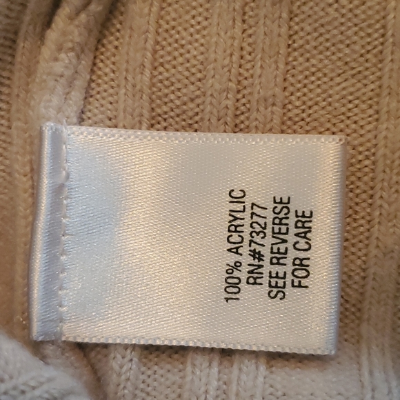 croft & barrow Woman's 1pc Sweater EUC - Picture 3 of 7